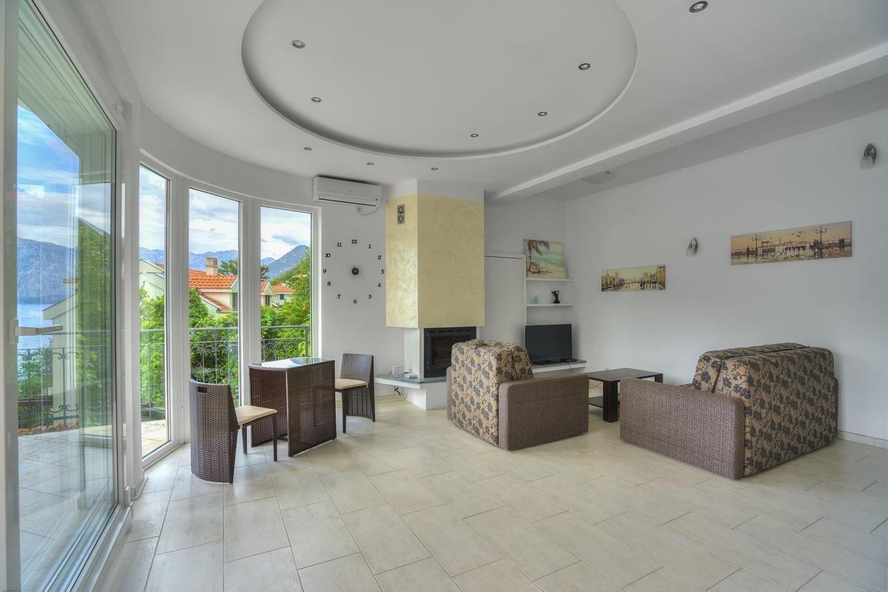 Villa Kosta Donji Morinj Buitenkant foto