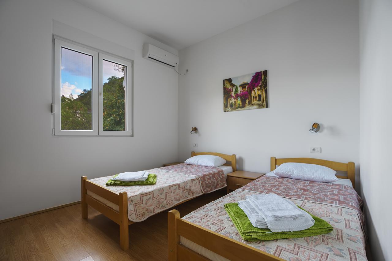 Villa Kosta Donji Morinj Buitenkant foto